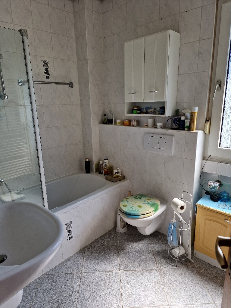 Badezimmer Doppelhaush�lfte Dinslaken